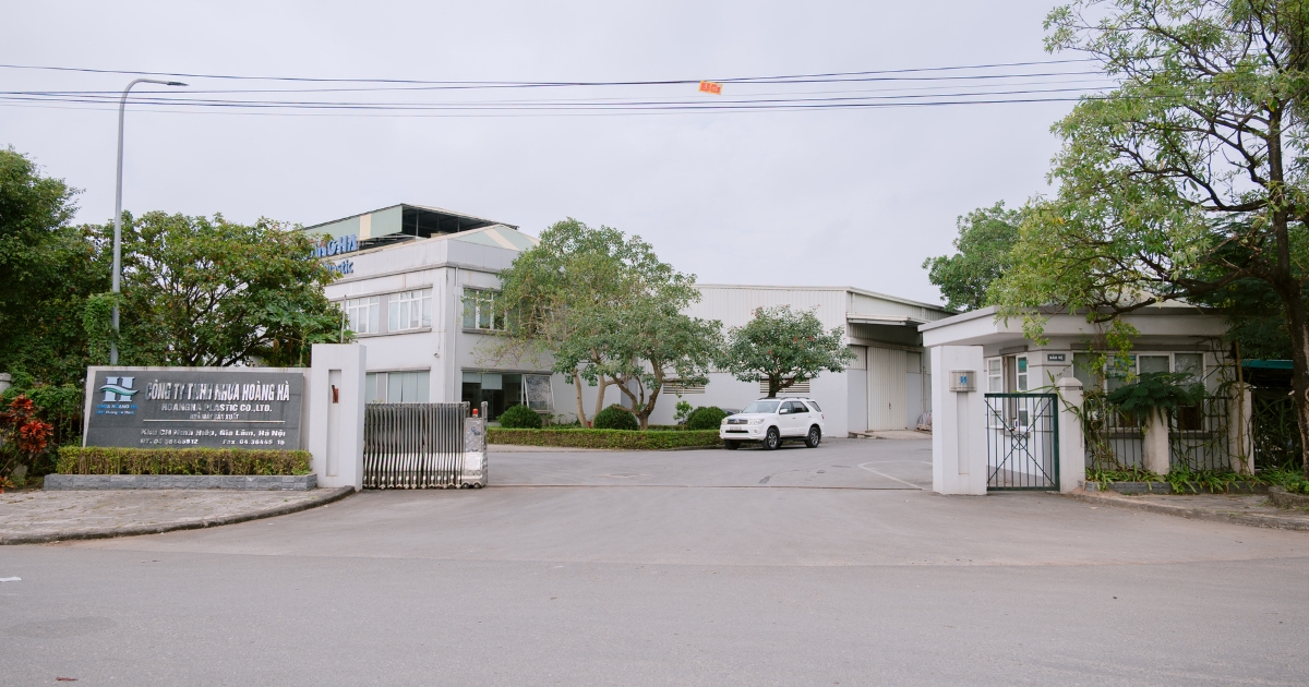 Khám phá Nhựa Hoàng Hà – nhà sản xuất tấm nhựa nội thất uy tín với đa dạng dòng sản phẩm chất lượng cao, đáp ứng mọi nhu cầu thi công và thiết kế.