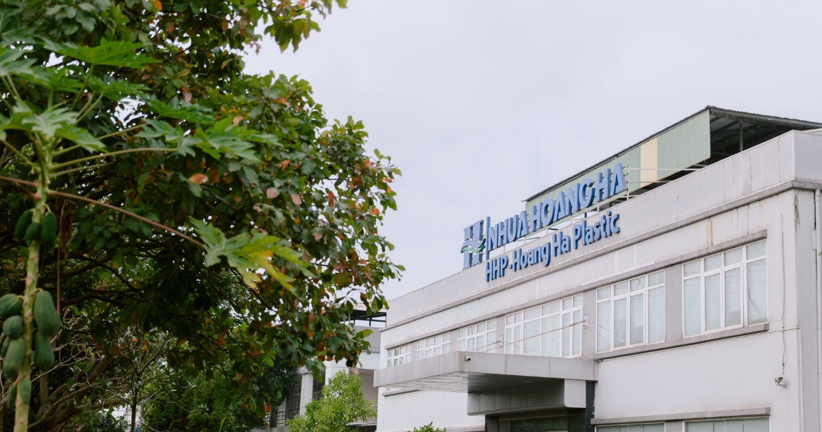 Khám phá Nhựa Hoàng Hà – nhà sản xuất tấm nhựa nội thất uy tín với đa dạng dòng sản phẩm chất lượng cao, đáp ứng mọi nhu cầu thi công và thiết kế.